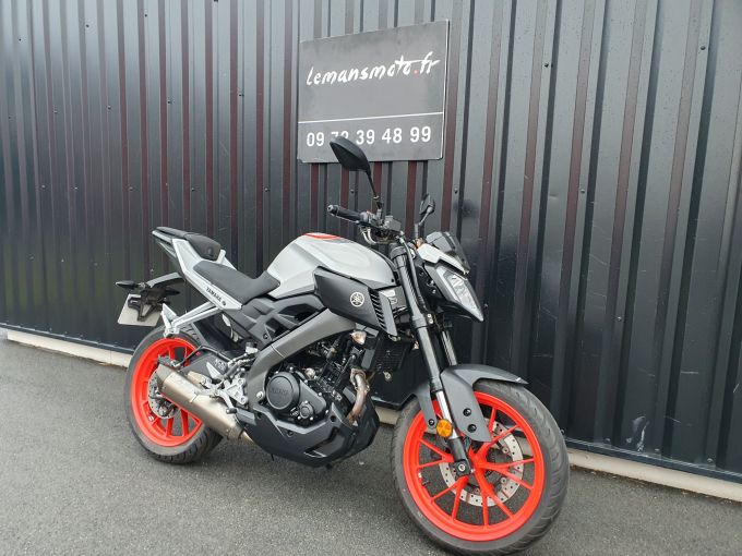 YAMAHA MT-125 ABS 4