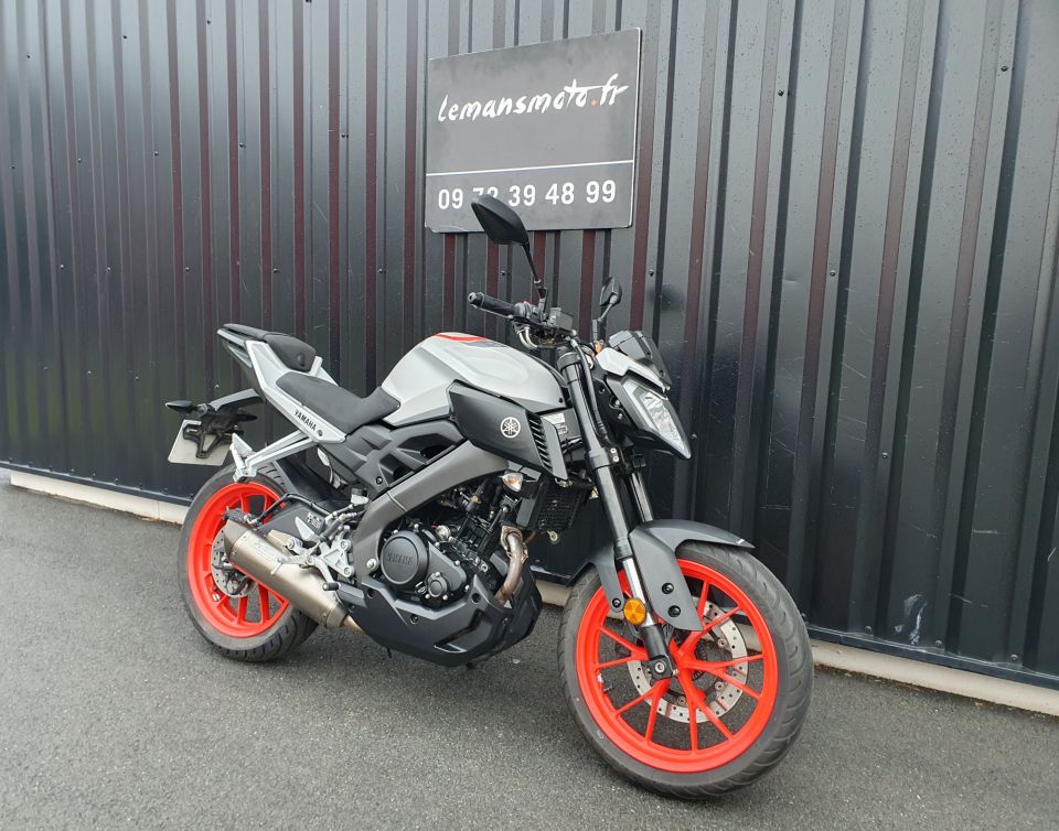 YAMAHA MT-125 ABS 4