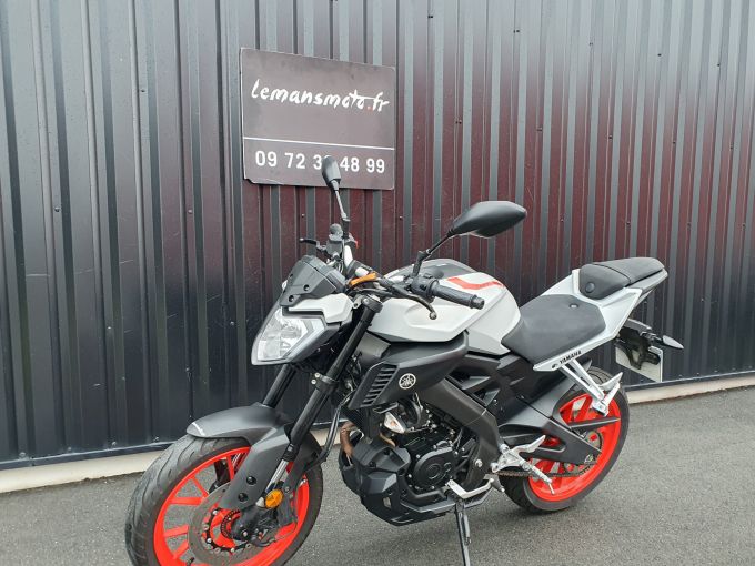 YAMAHA MT-125 ABS 4