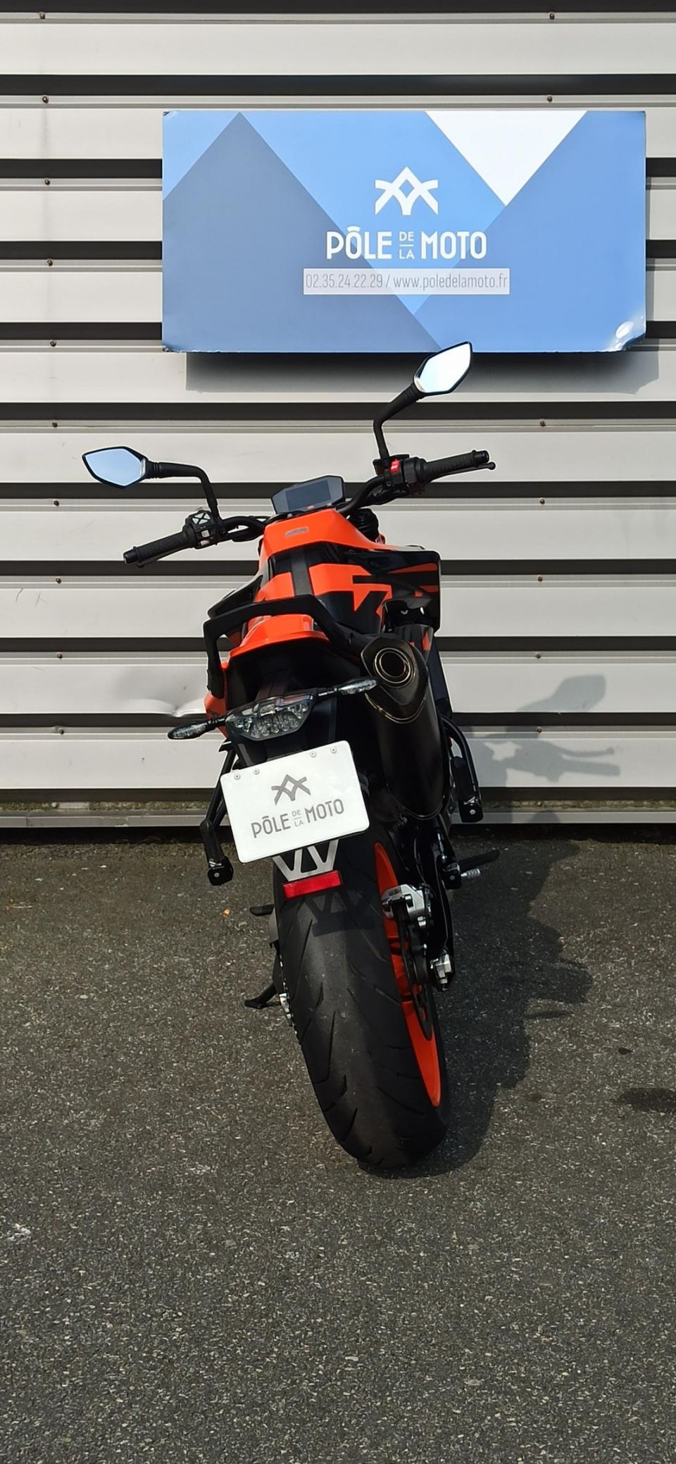 KTM 890 DUKE 4