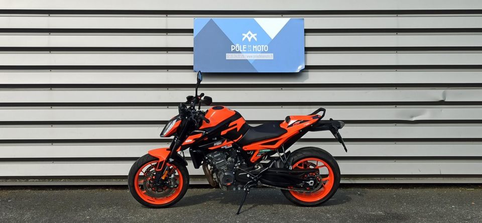 KTM 890 DUKE 4