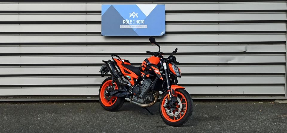 KTM 890 DUKE 4