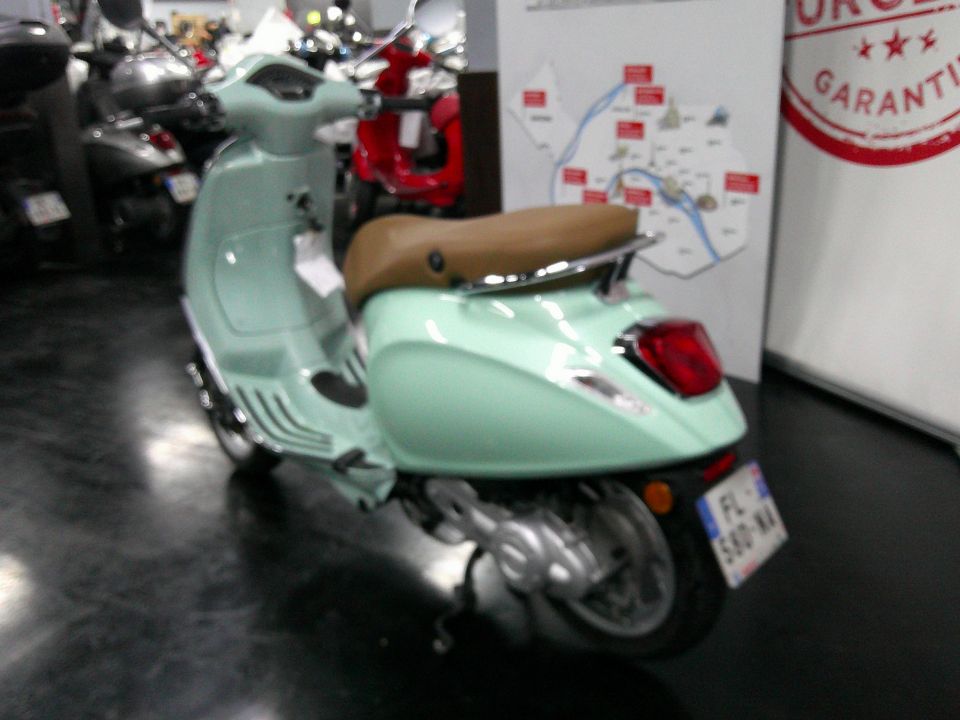 VESPA PRIMAVERA 50 4