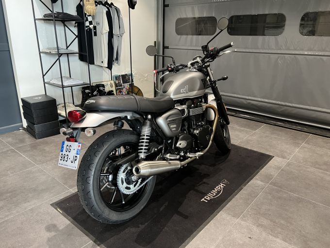 TRIUMPH STREET TWIN 900 EC1 Edition 4