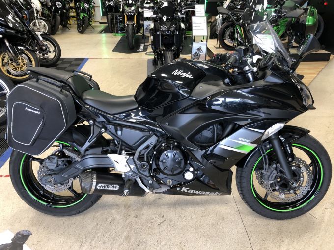 KAWASAKI NINJA 650 4