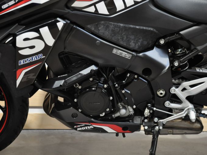 SUZUKI GSX-S 950 A2 4