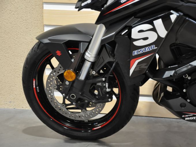 SUZUKI GSX-S 950 A2 4