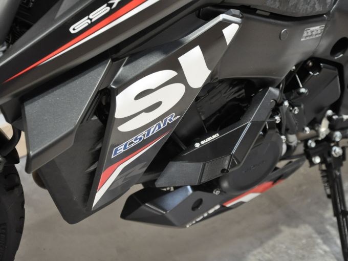 SUZUKI GSX-S 950 A2 4