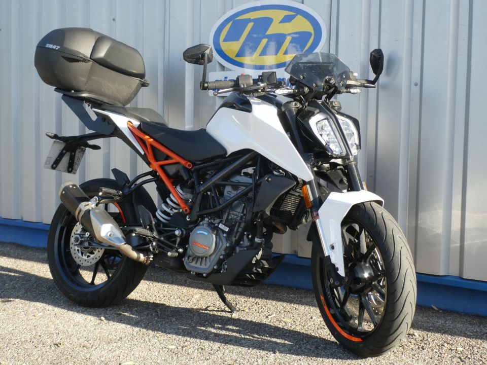 KTM 125 DUKE ABS 4