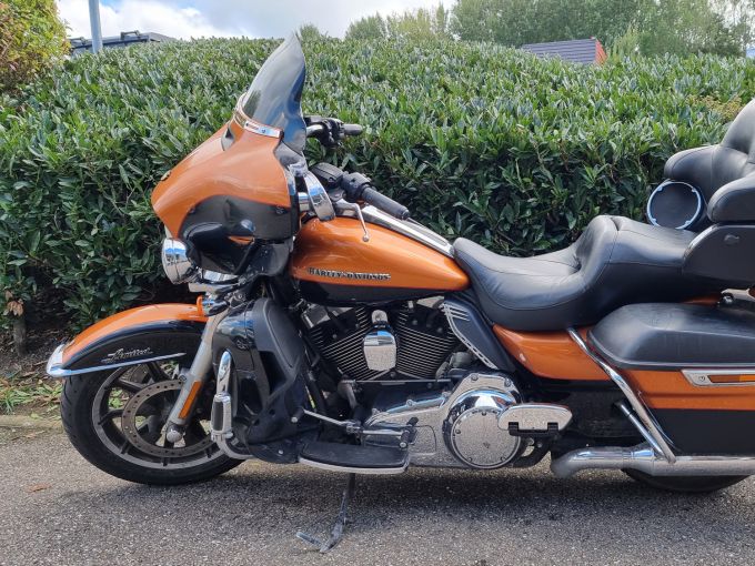 HARLEY-DAVIDSON TOURING ELECTRA GLIDE 1690 LIMITED 4