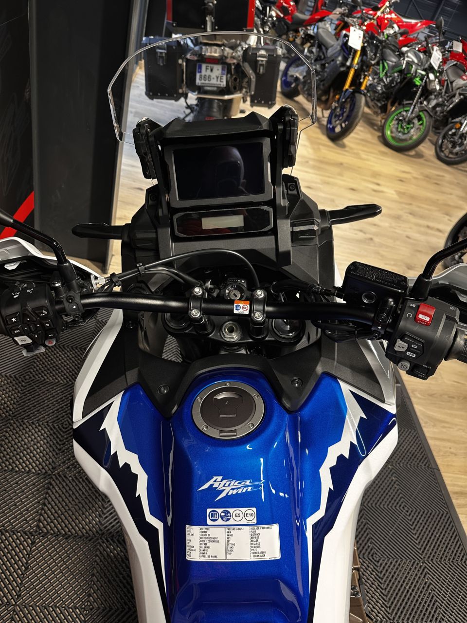 HONDA Africa Twin CRF1100L 4