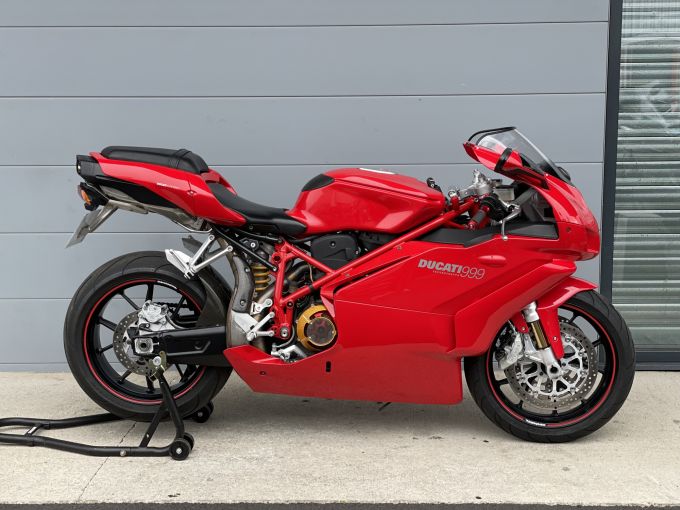 DUCATI 999 4