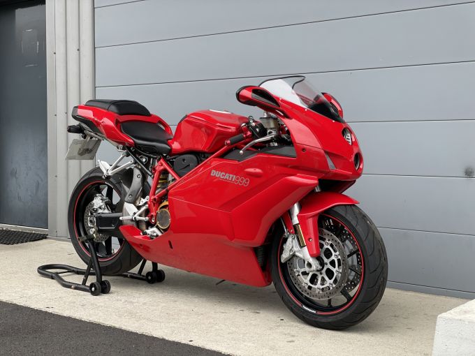 DUCATI 999 4