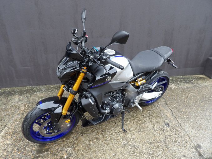 YAMAHA MT-09 SP 4