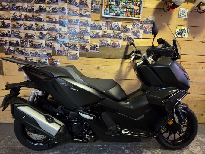 HONDA ADV 350 4
