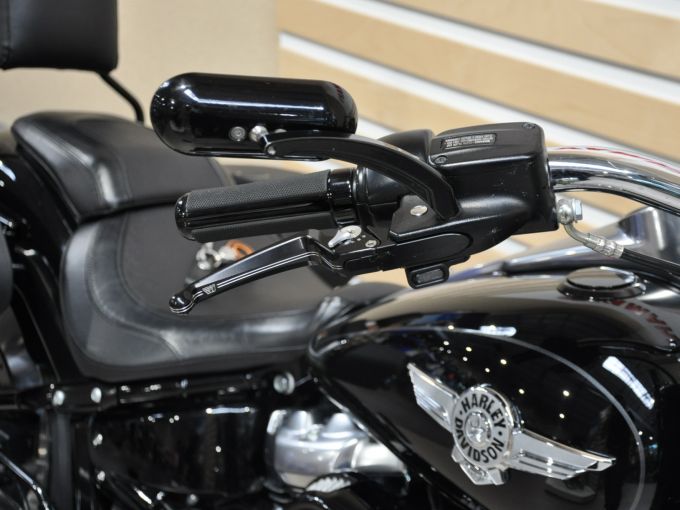 HARLEY-DAVIDSON SOFTAIL FAT BOY 1868 4