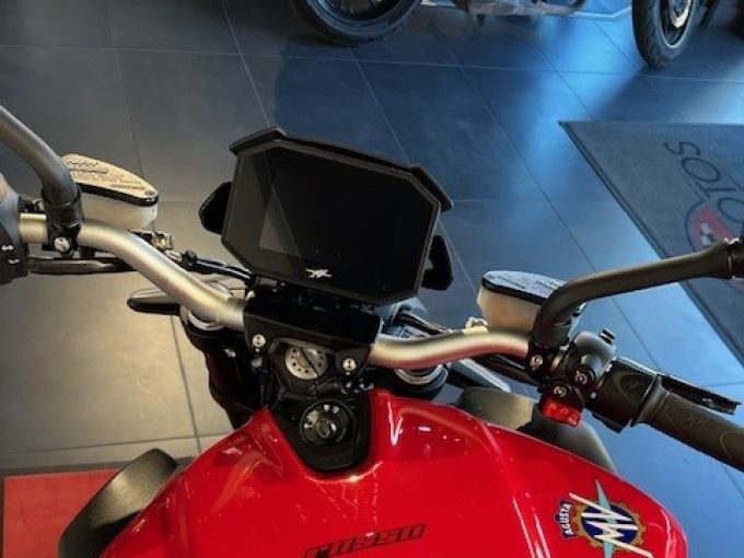 MV AGUSTA BRUTALE 800 4