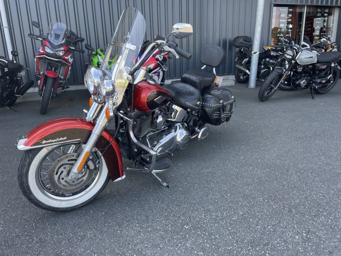 HARLEY-DAVIDSON SOFTAIL HERITAGE 1690 4