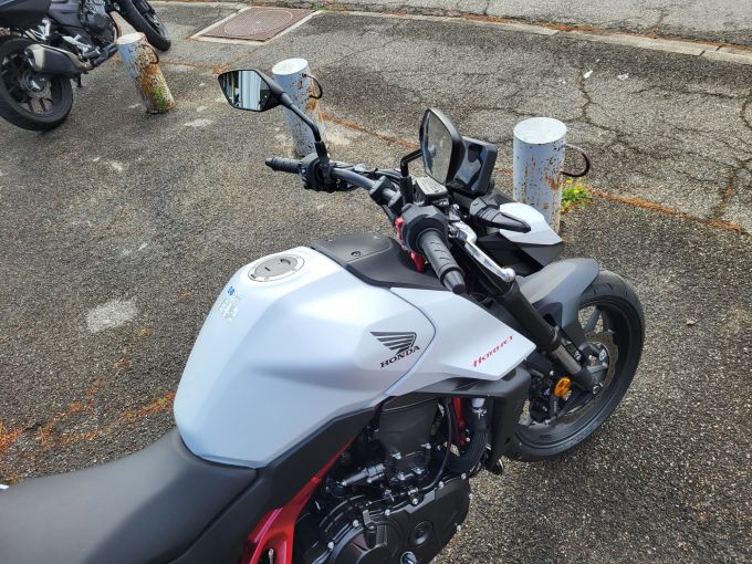 HONDA CB 750 HORNET 4