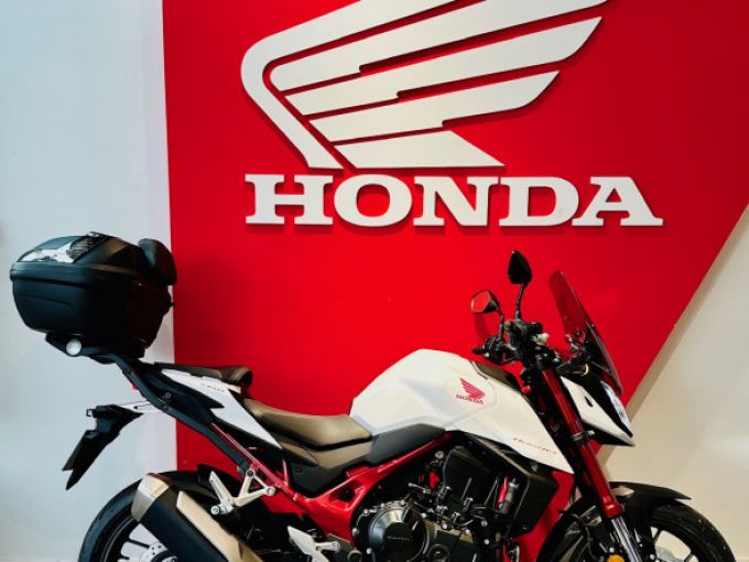 HONDA CB750 HORNET 4