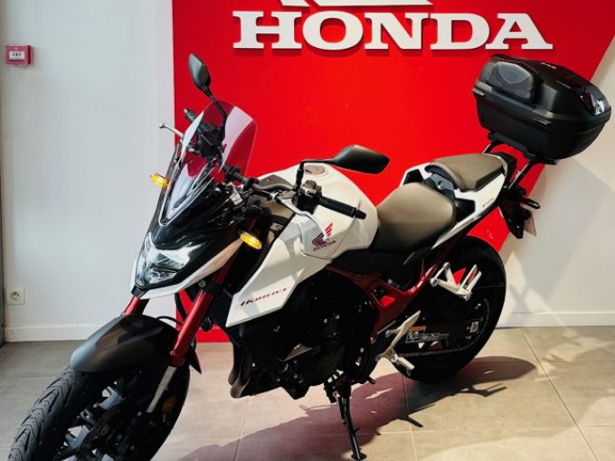 HONDA CB750 HORNET 4