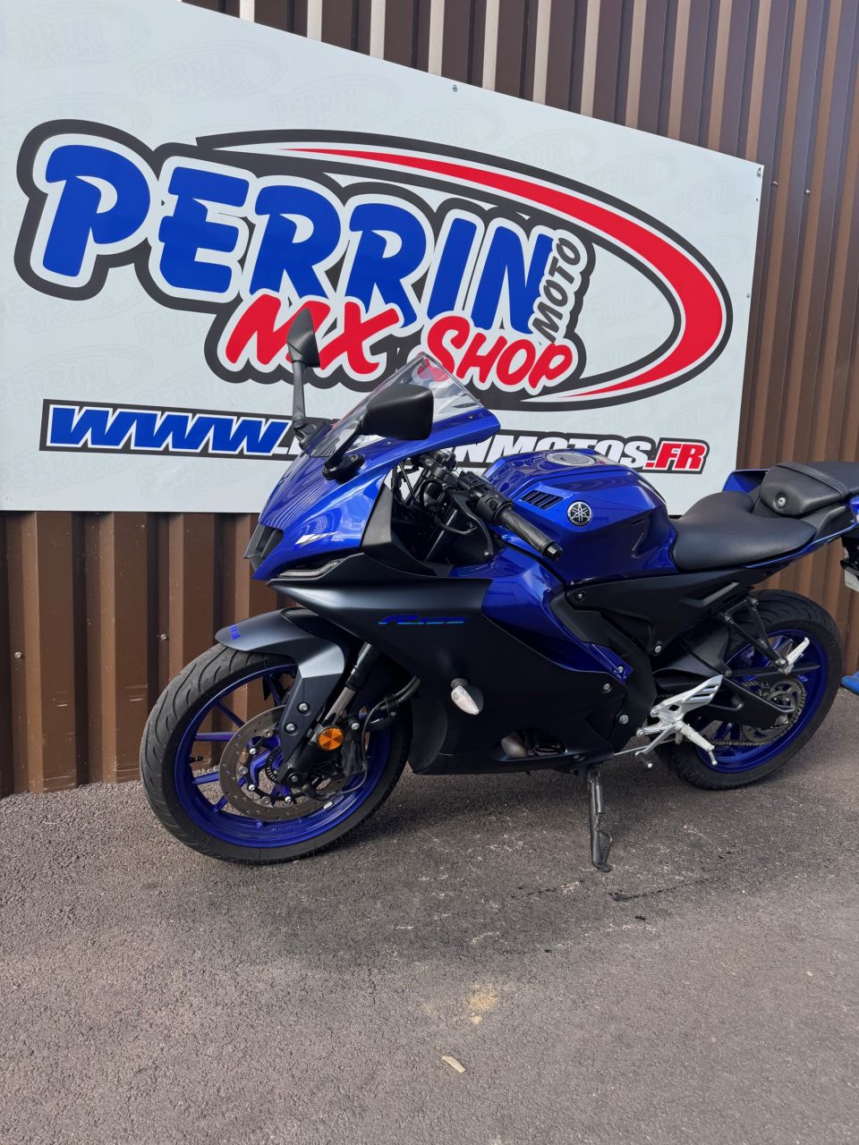YAMAHA YZF-R 125 4