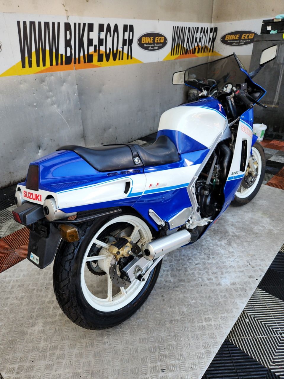 SUZUKI RG 400 4
