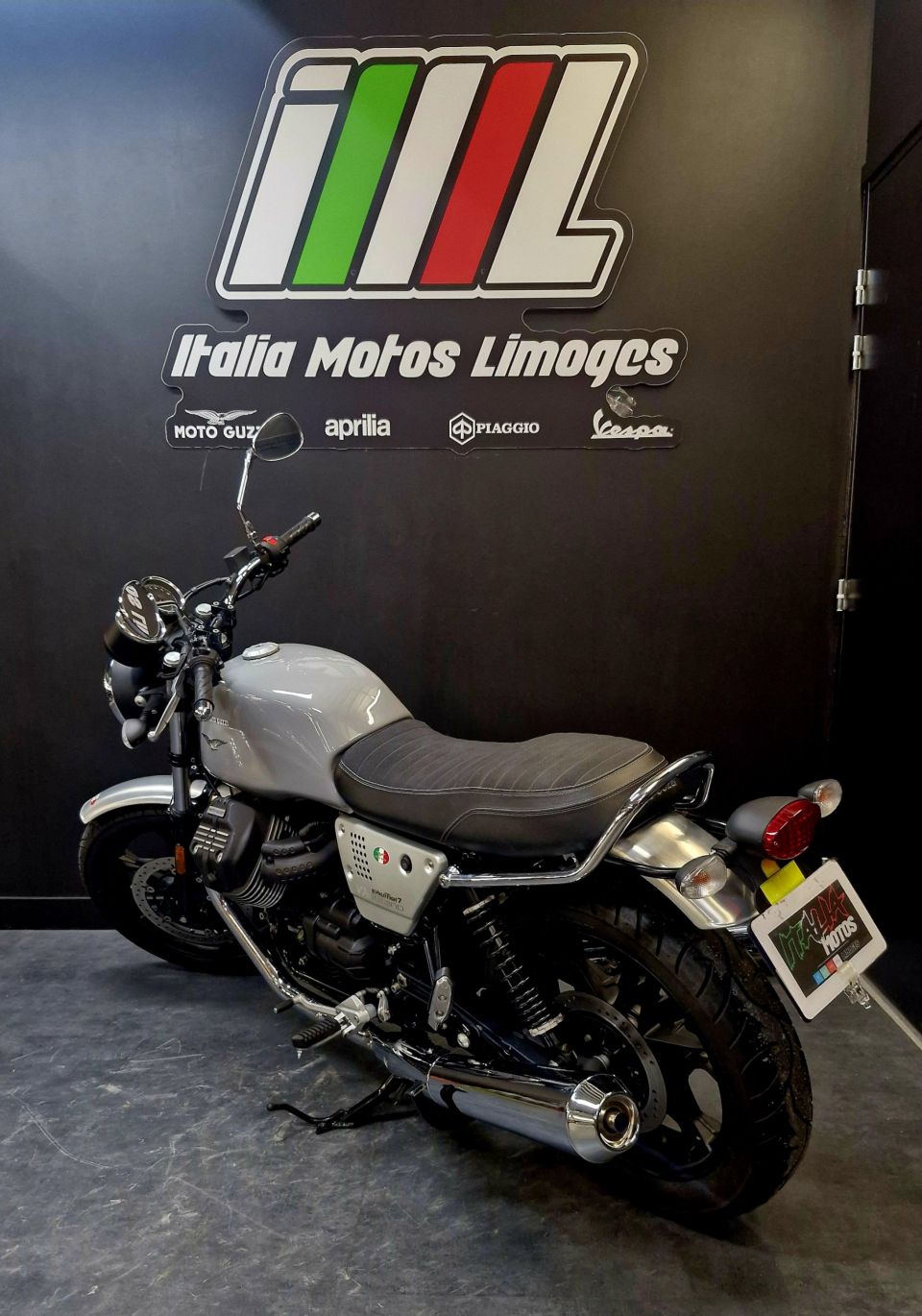 MOTO GUZZI V7 III MILANO 750 4