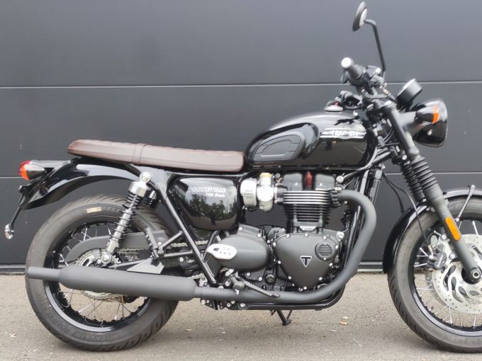 TRIUMPH Bonneville T120 Black 4