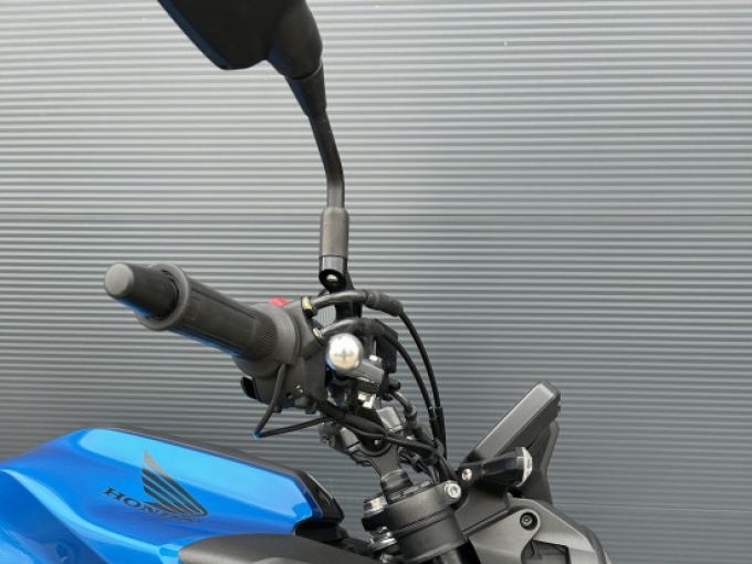 HONDA CB 125 R 4