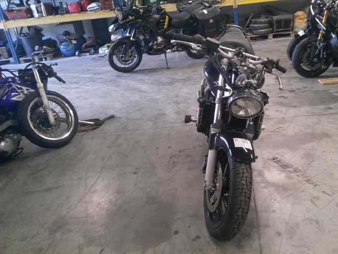 HONDA CB 600 F HORNET 4
