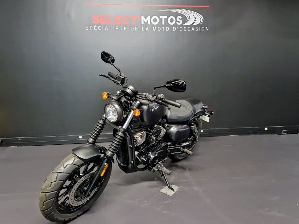 HYOSUNG GV 300 S BOBBER 4