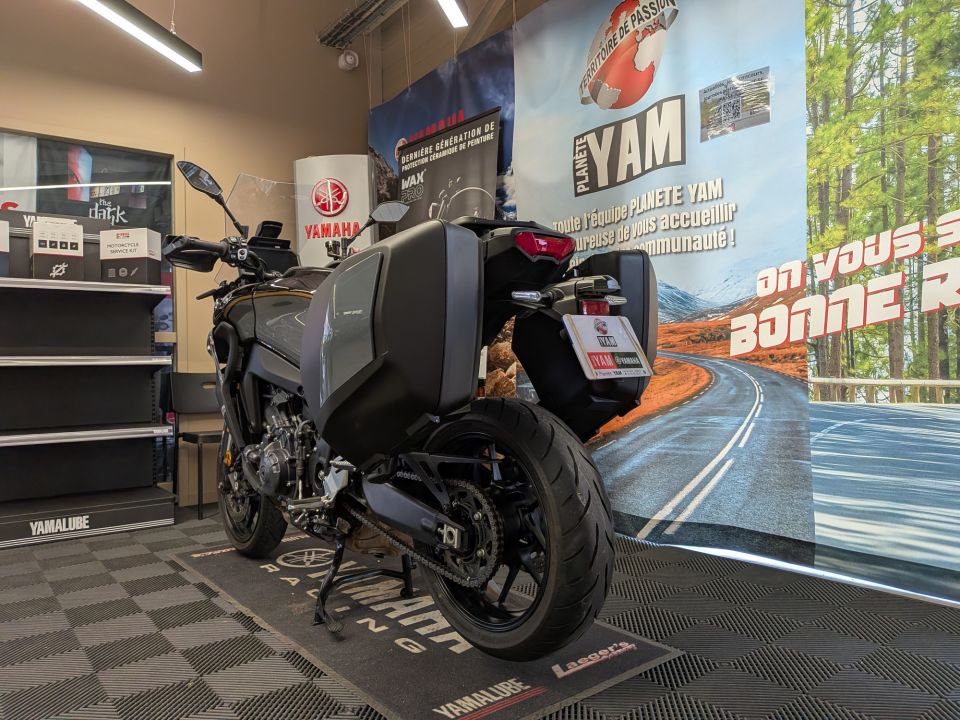 YAMAHA TRACER 9 GT+ 4