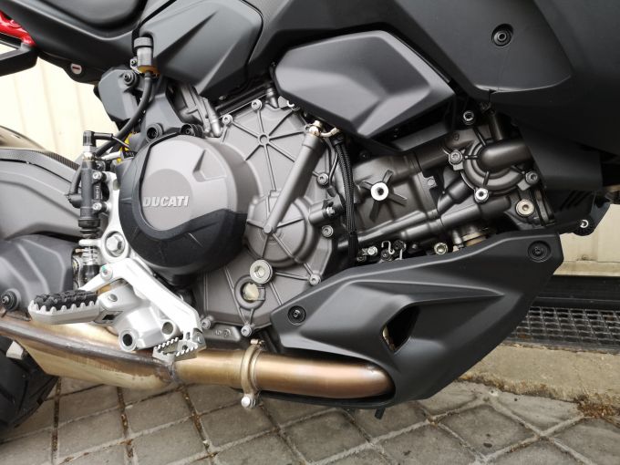 DUCATI MULTISTRADA V2S 4