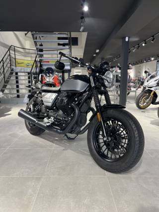 MOTO GUZZI V9 BOBBER - 2024