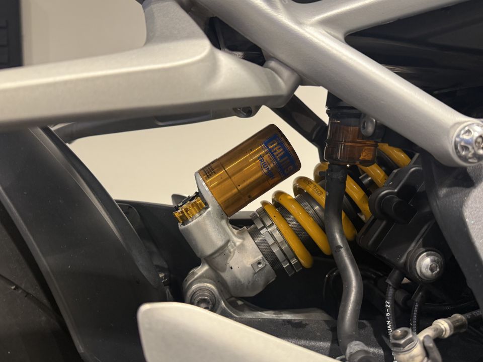 TRIUMPH SPEED TRIPLE 1200 RS 4