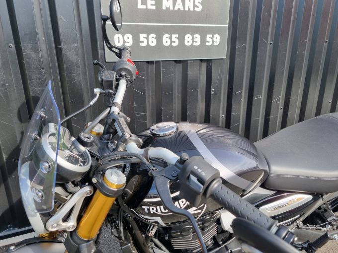 TRIUMPH SPEED 400 4