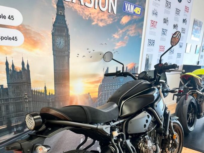 YAMAHA XSR 700 4
