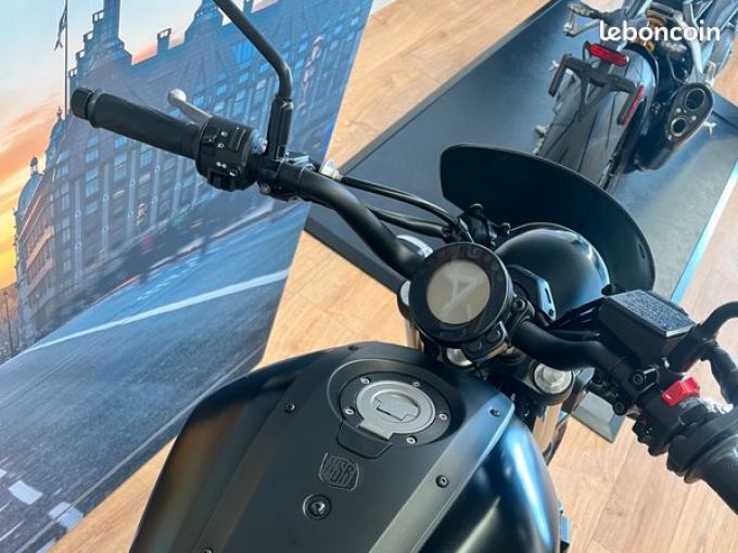 YAMAHA XSR 700 4