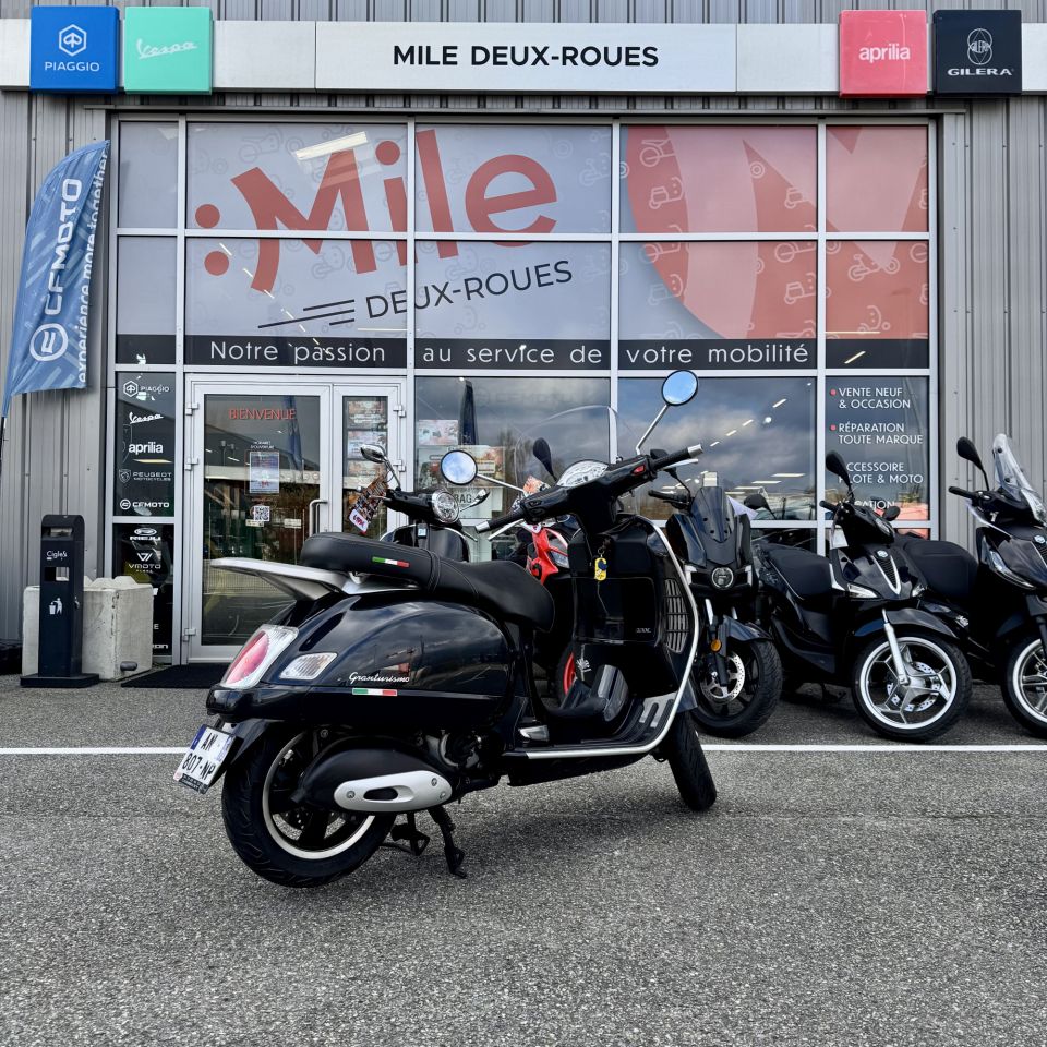 VESPA GT 200 - GRANTURISMO 4