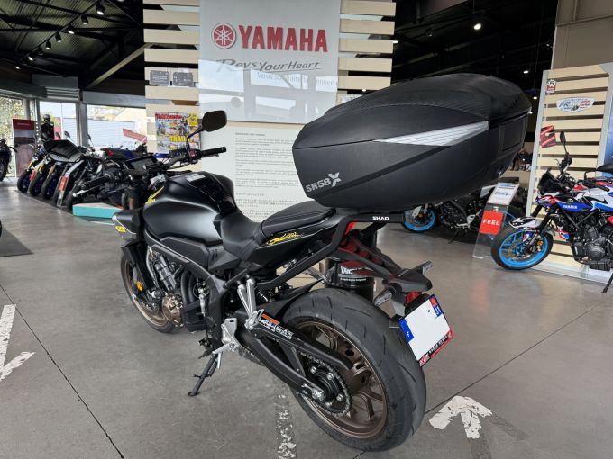 HONDA CB 650 R 4