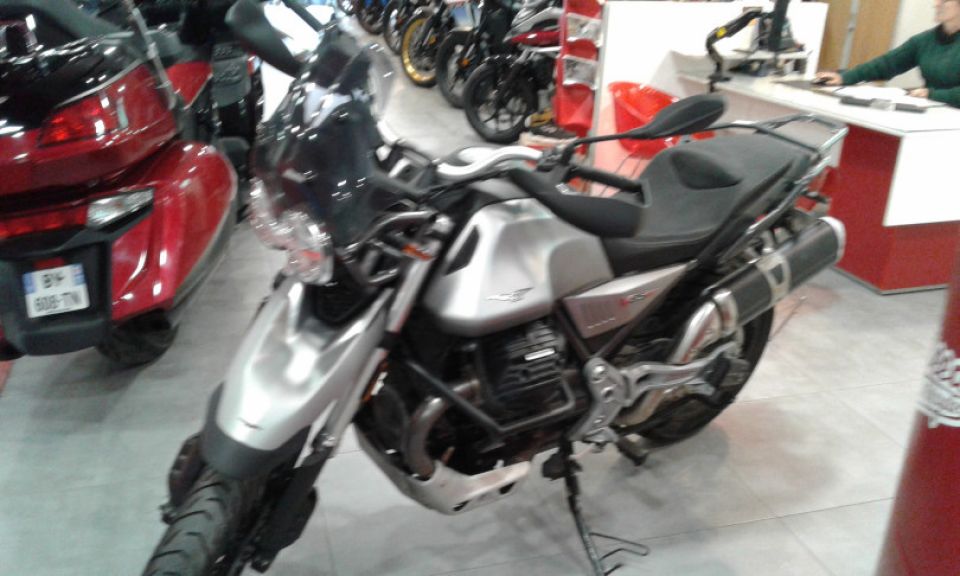 MOTO GUZZI V85 TT 850 4