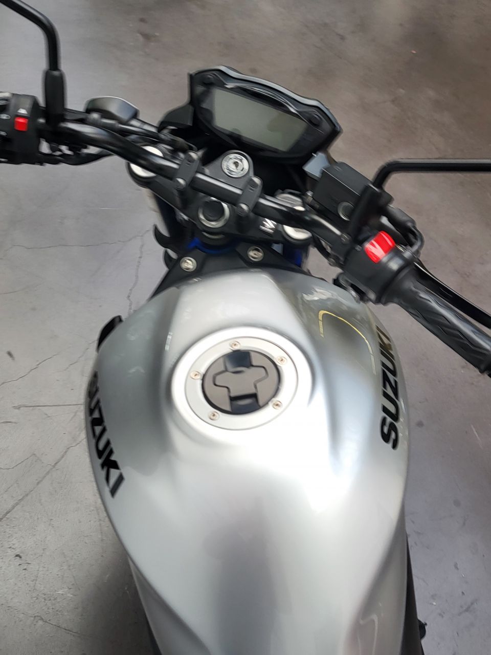 SUZUKI SV 650 (47.5CV) 4