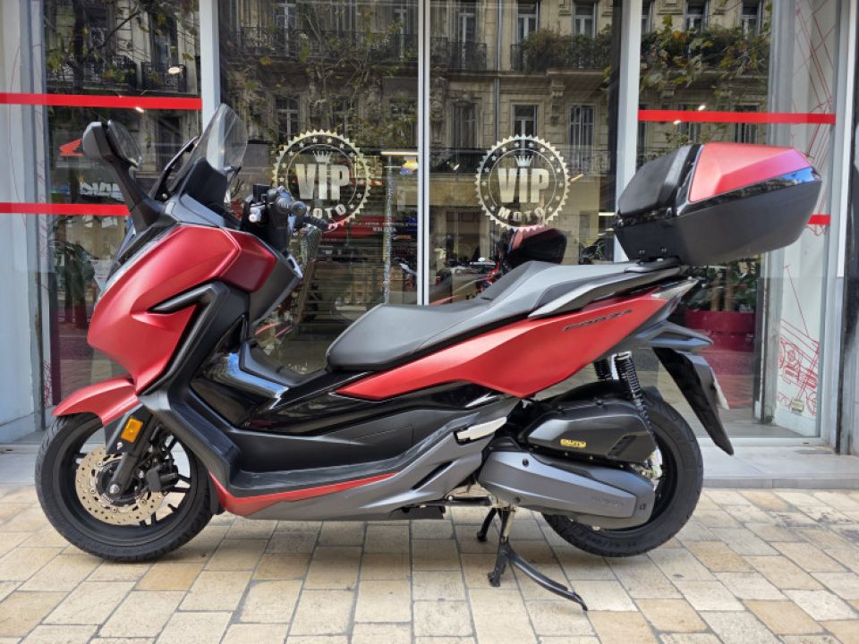 HONDA FORZA 125 ABS 4