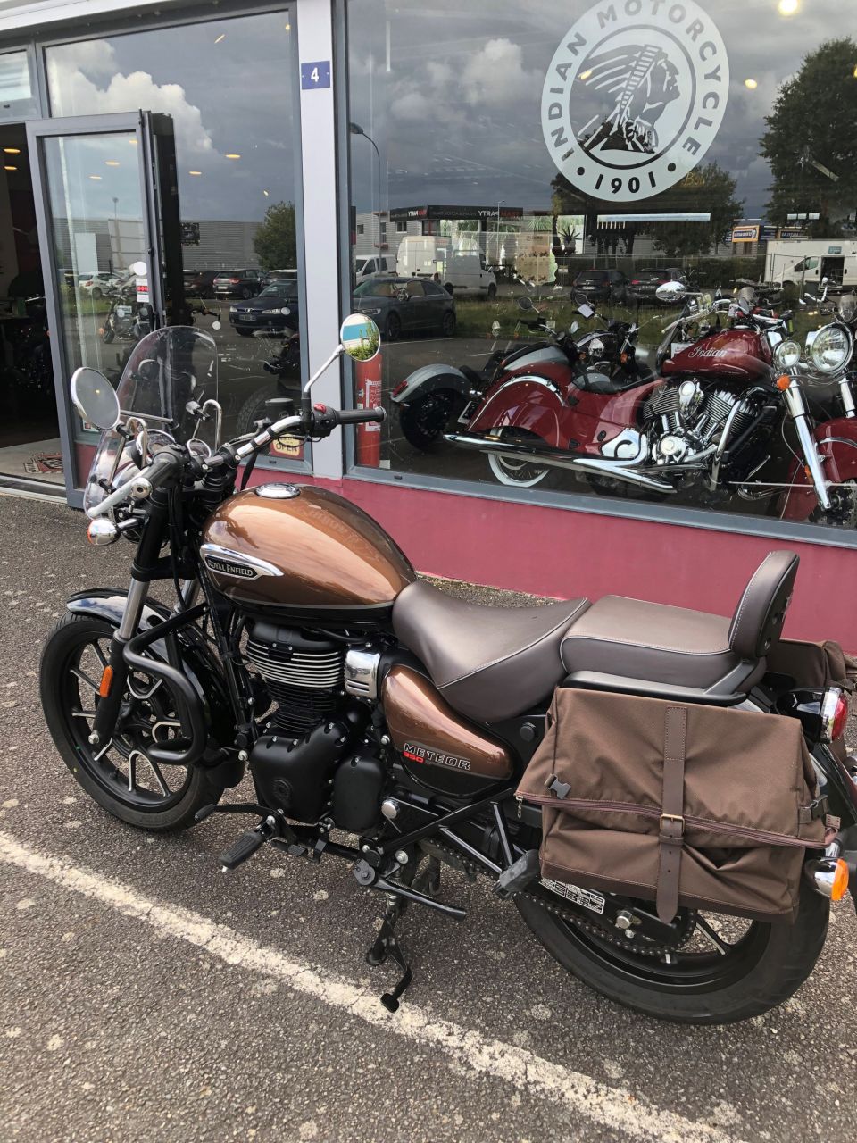ROYAL ENFIELD METEOR 350 4
