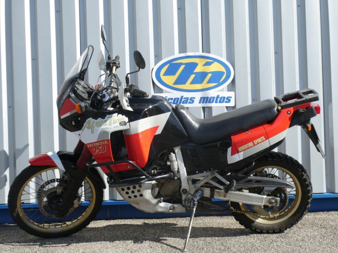 HONDA XRV 4