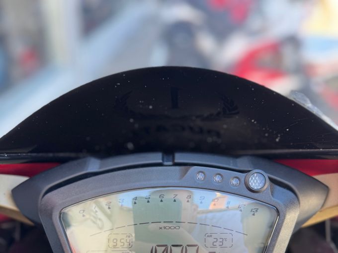 DUCATI 1098 S 4