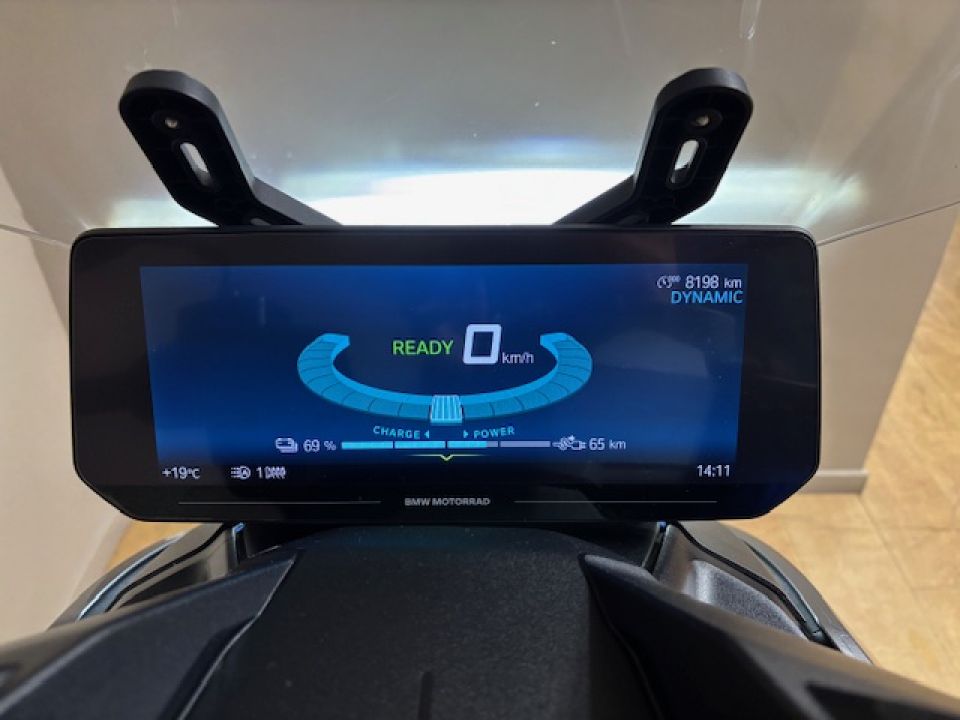 BMW CE 04 AVANTGARDE 4