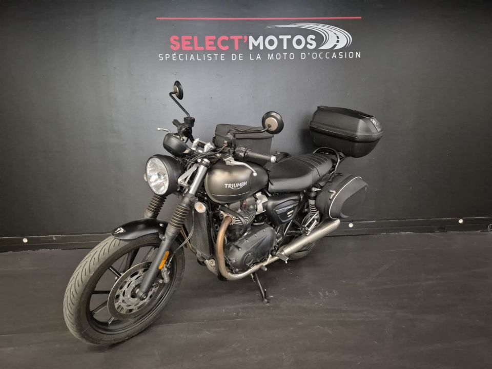 TRIUMPH STREET TWIN  900 4