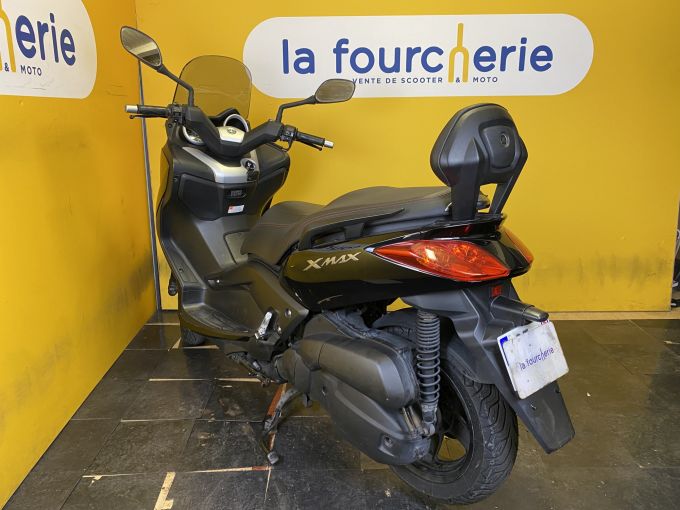 YAMAHA XMAX 125 4